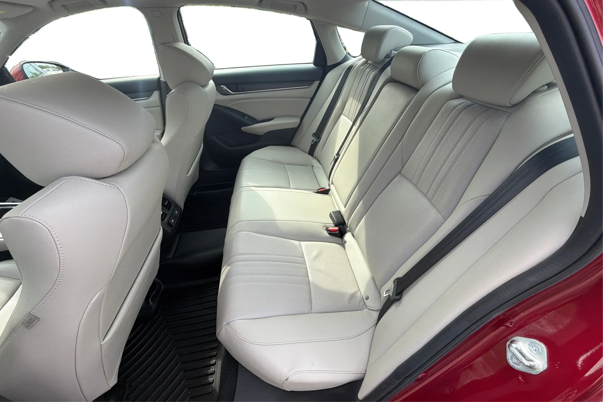 2021 Honda Accord EX-L - Photo 10