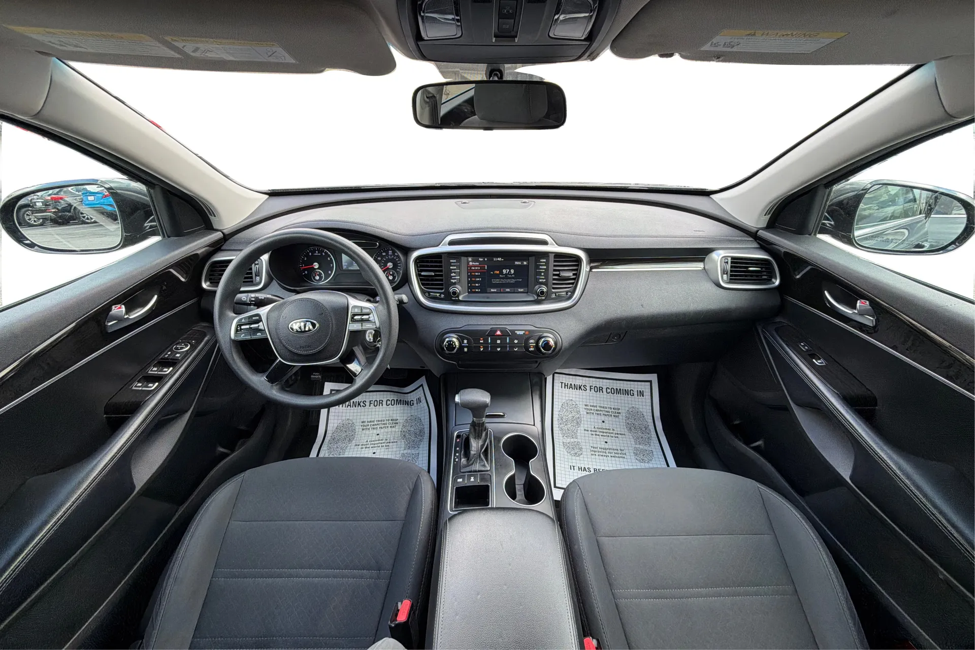 2020 Kia Sorento LX - Photo 26
