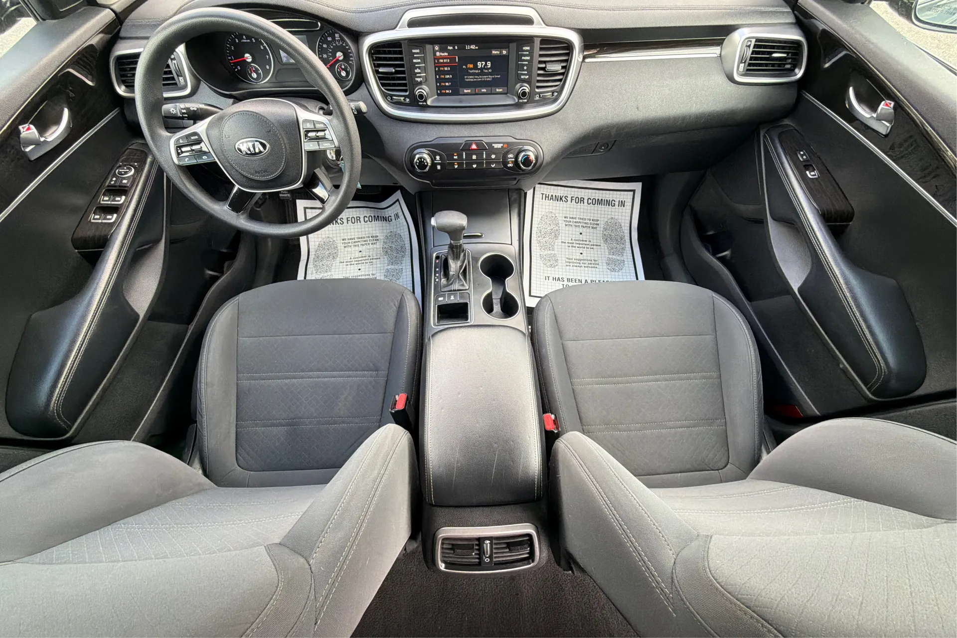 2020 Kia Sorento LX - Photo 14