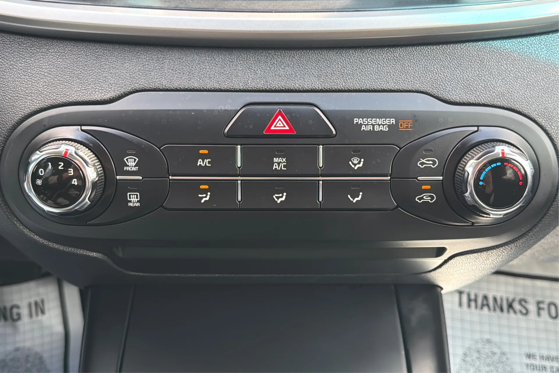 2020 Kia Sorento LX - Photo 28