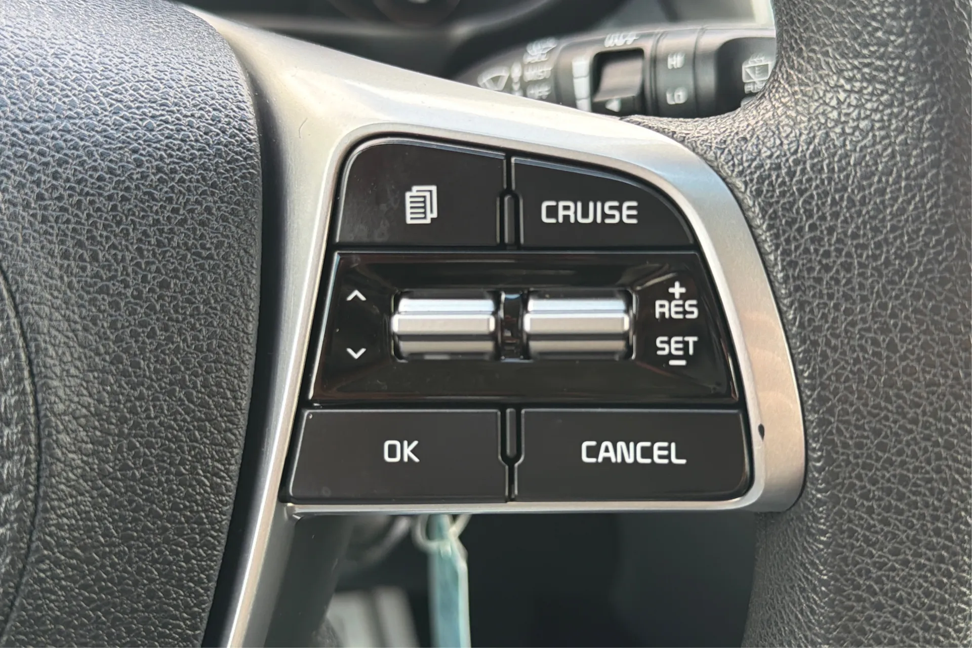 2020 Kia Sorento LX - Photo 30